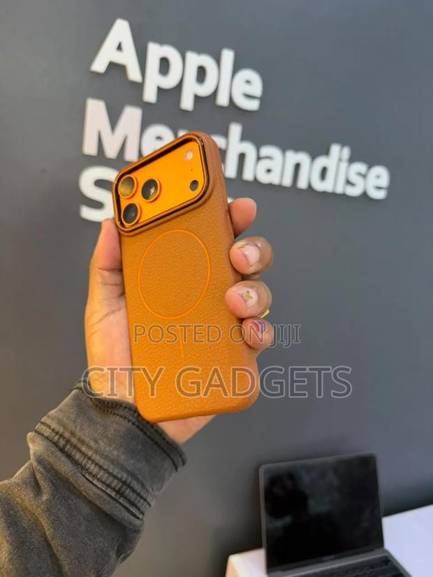 Apple iPhone 17 Pro Max 256 GB Orange - thumbnail 5