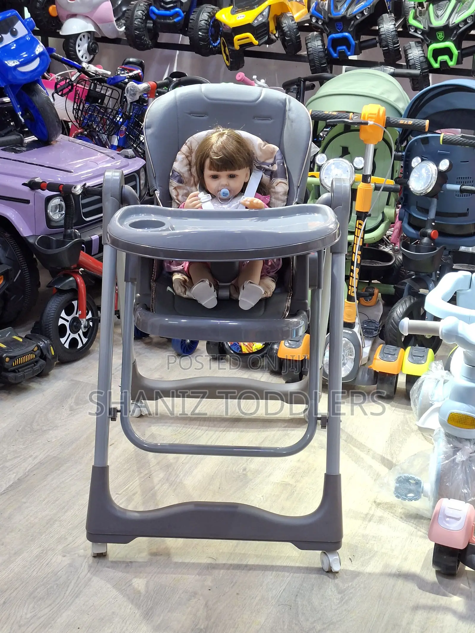 Comfortable Baby High Chair With Soft Cushion Recline Function
