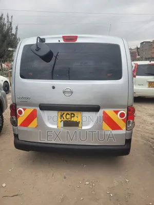 Nissan NV200 2010 Silver