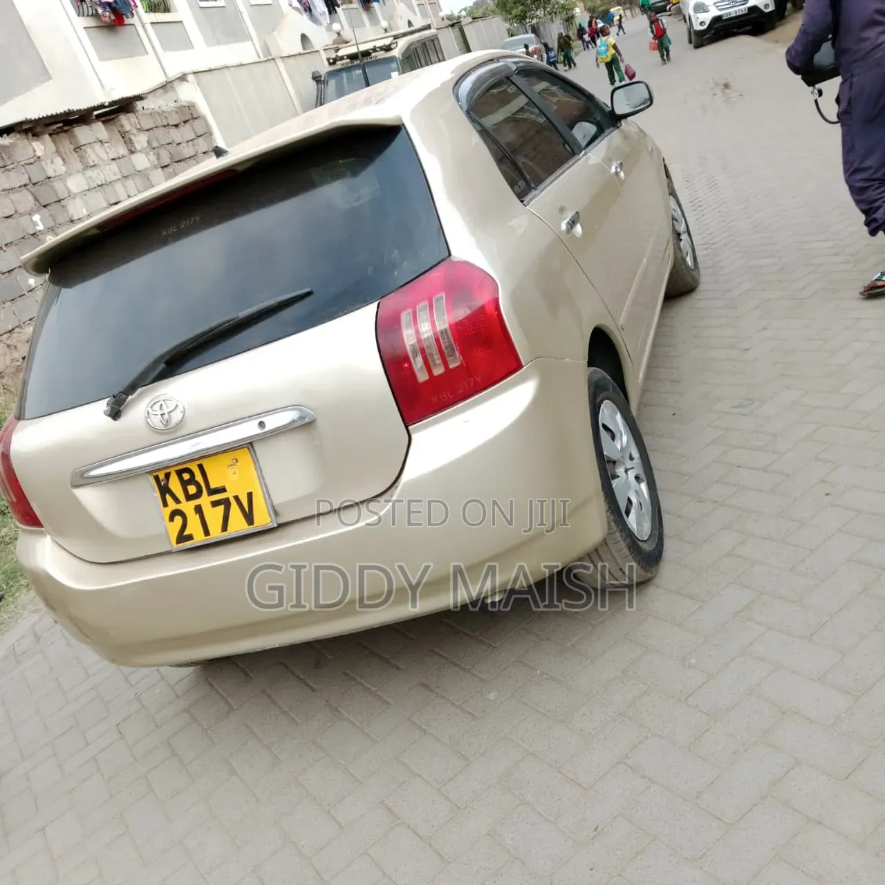 Toyota Corolla RunX 2006 Brown