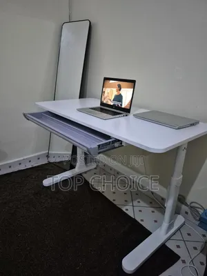 Height Adjustable Office Table