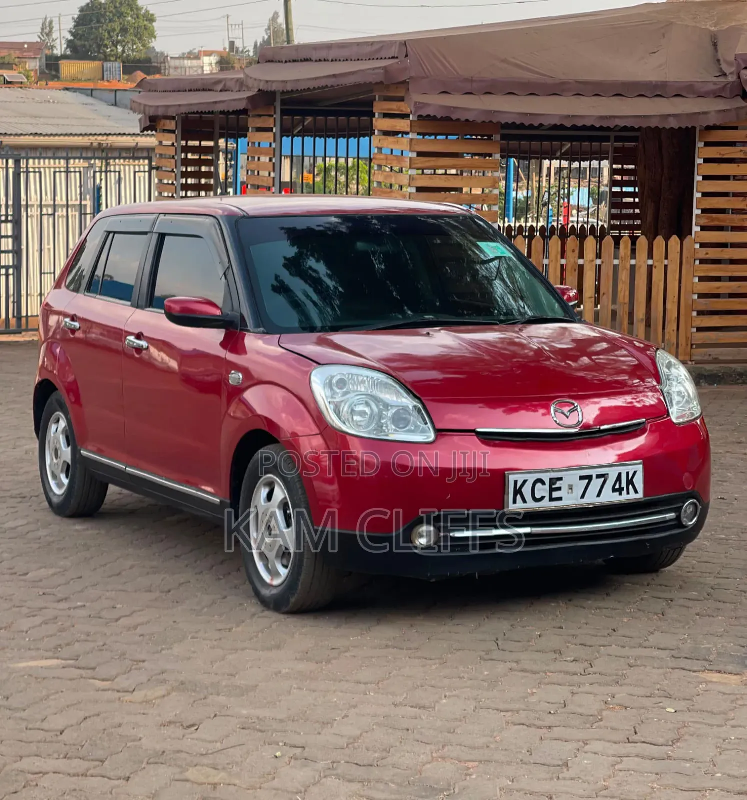 Mazda Verisa 2007 Red