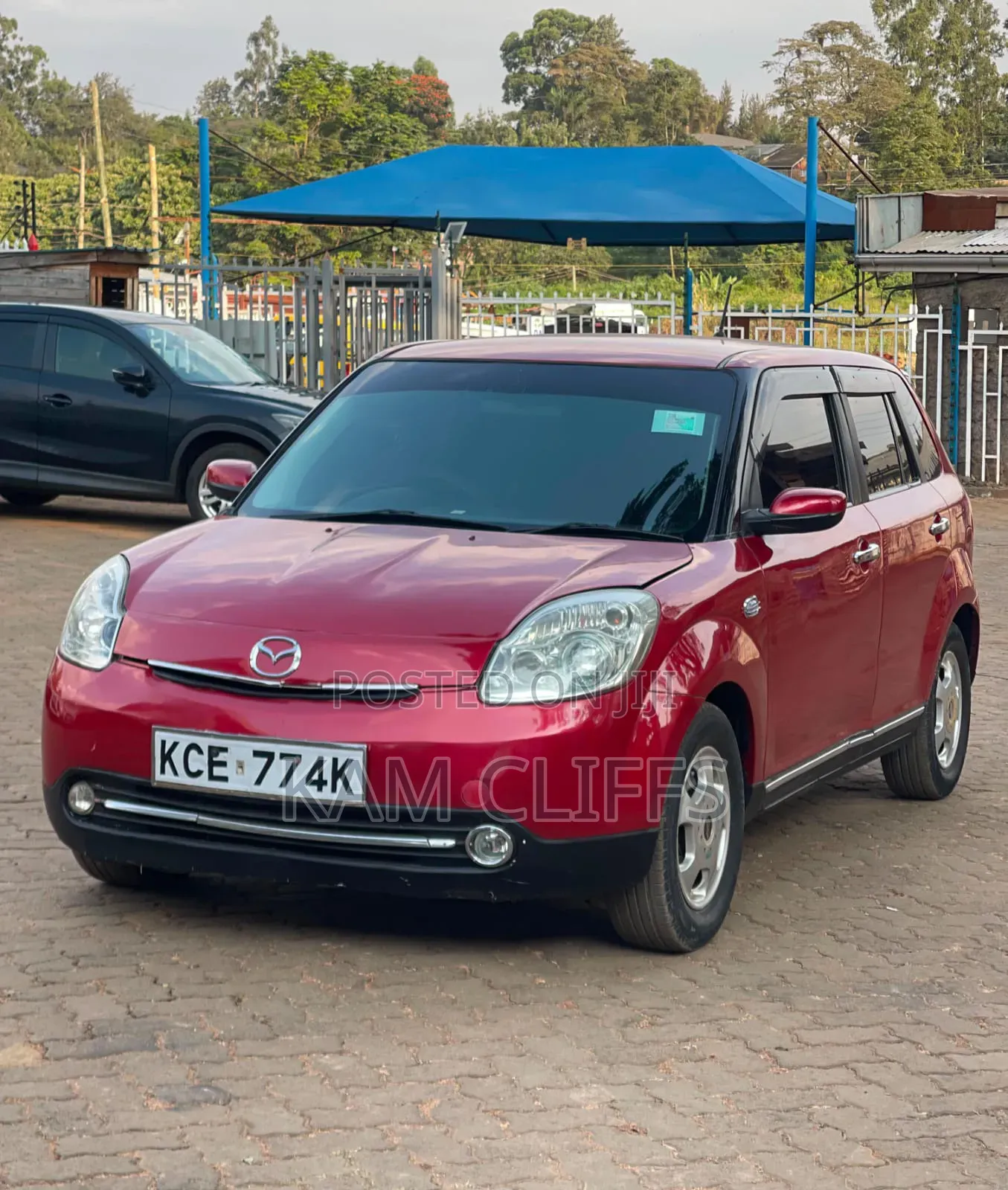 Mazda Verisa 2007 Red
