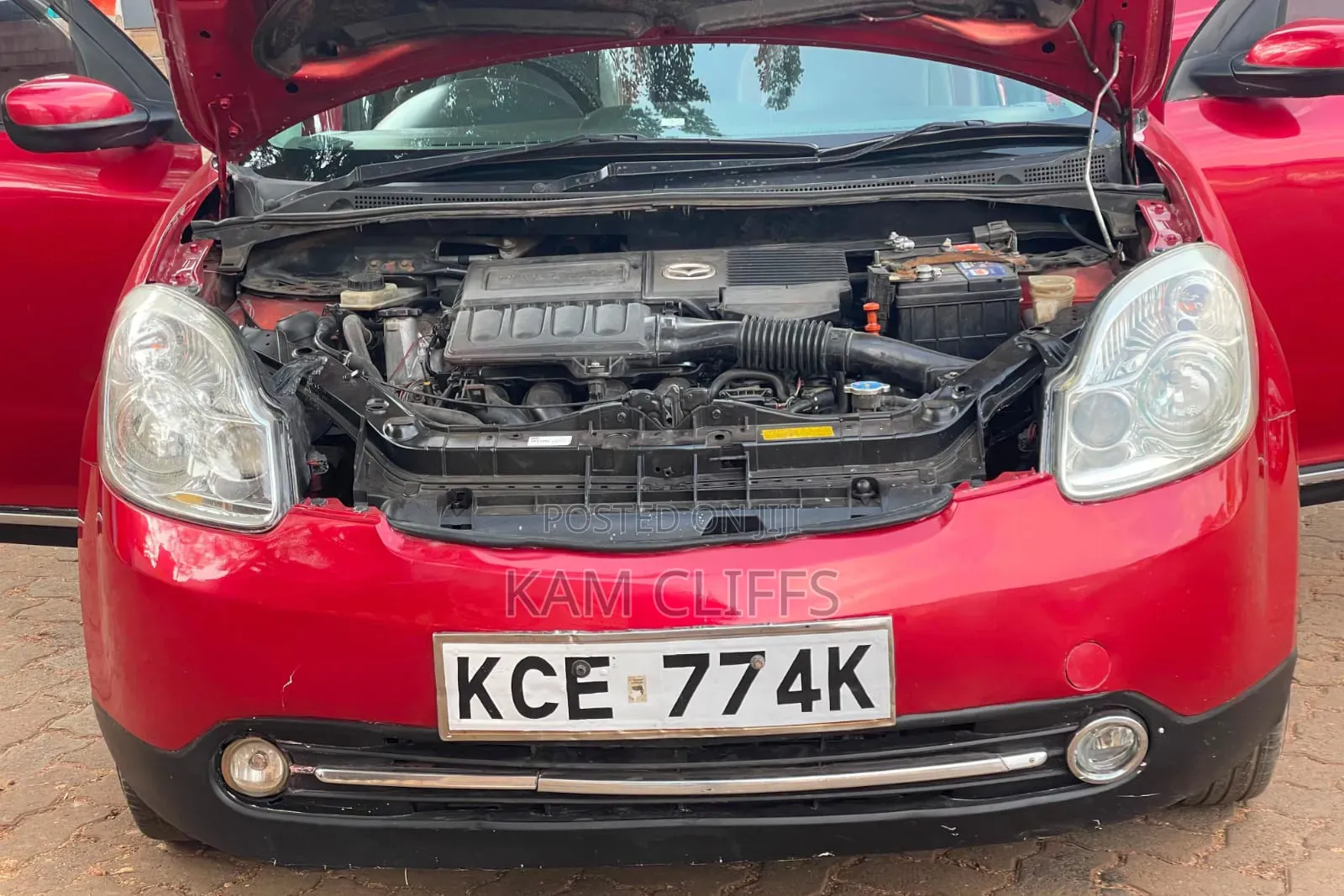Mazda Verisa 2007 Red