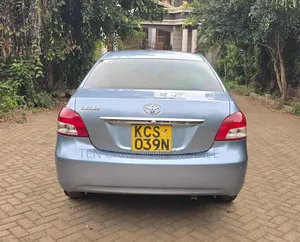 Toyota Belta 2011 Blue