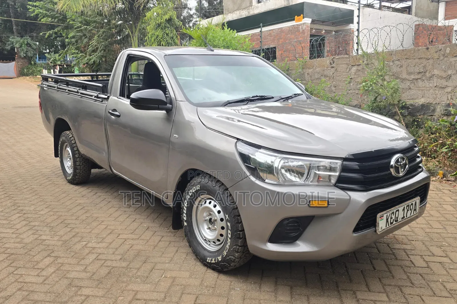 Toyota Hilux 2017 Silver