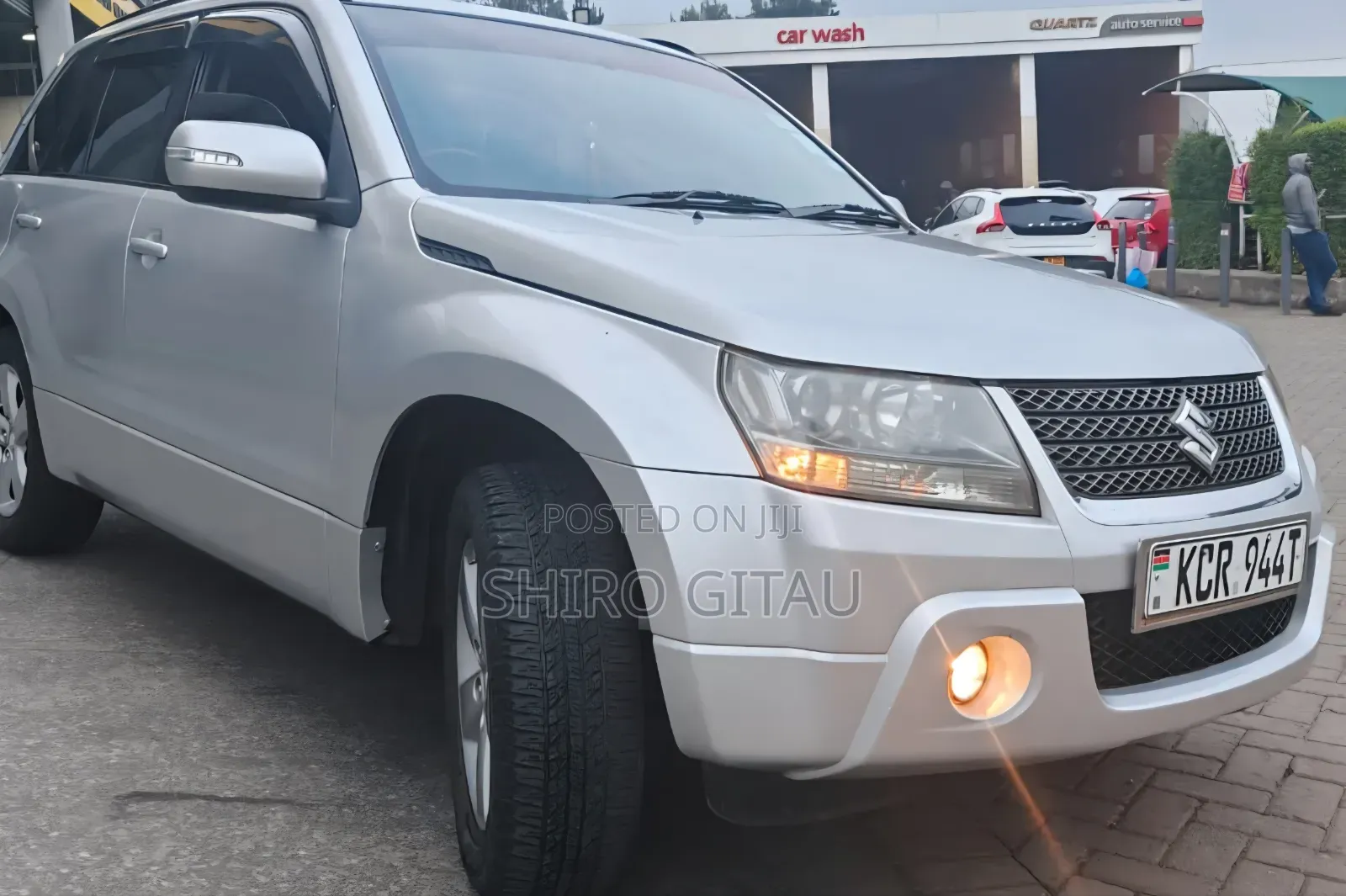 Suzuki Escudo 2011 Silver