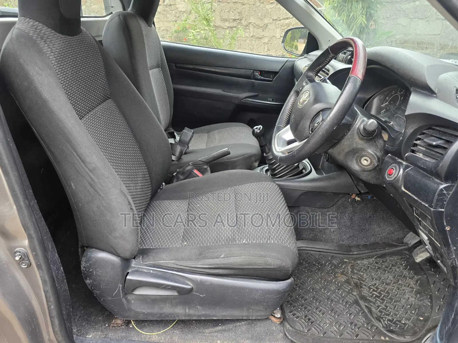 Toyota Hilux 2017 Silver