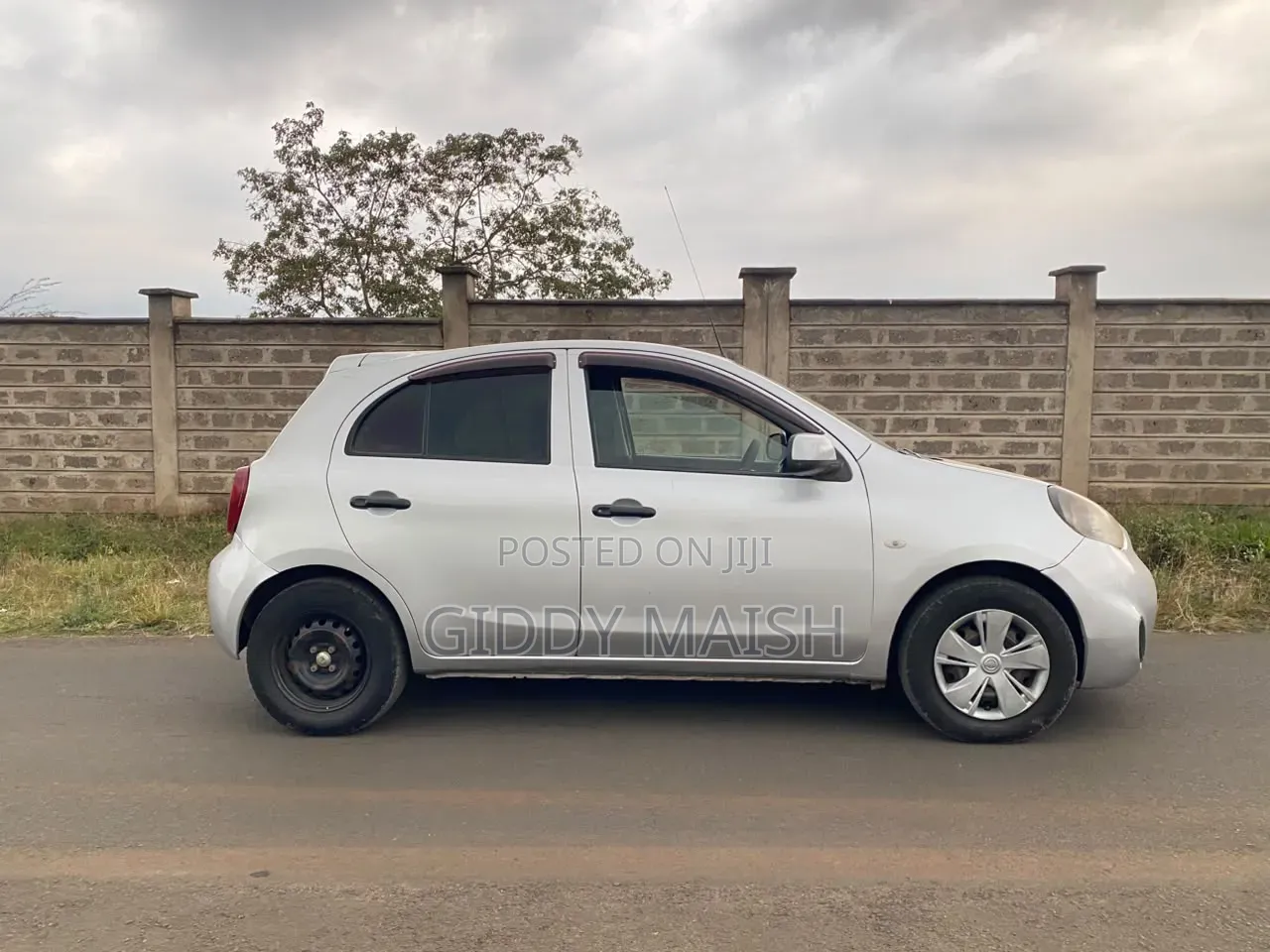 Nissan March 2013 Silver