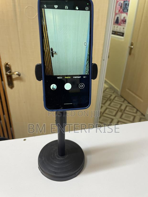Desktop Mini-Tripod - main view