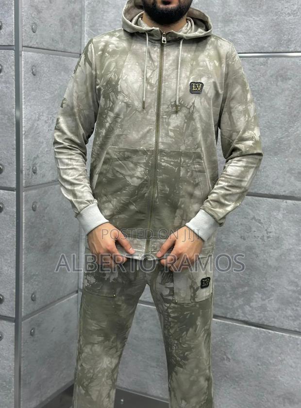 Premium Tracksuits - thumbnail 5