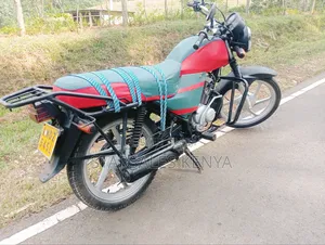 Honda CB 2020 Red