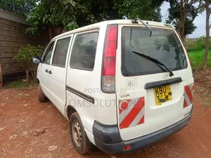 Toyota TownAce Noah 2001 White