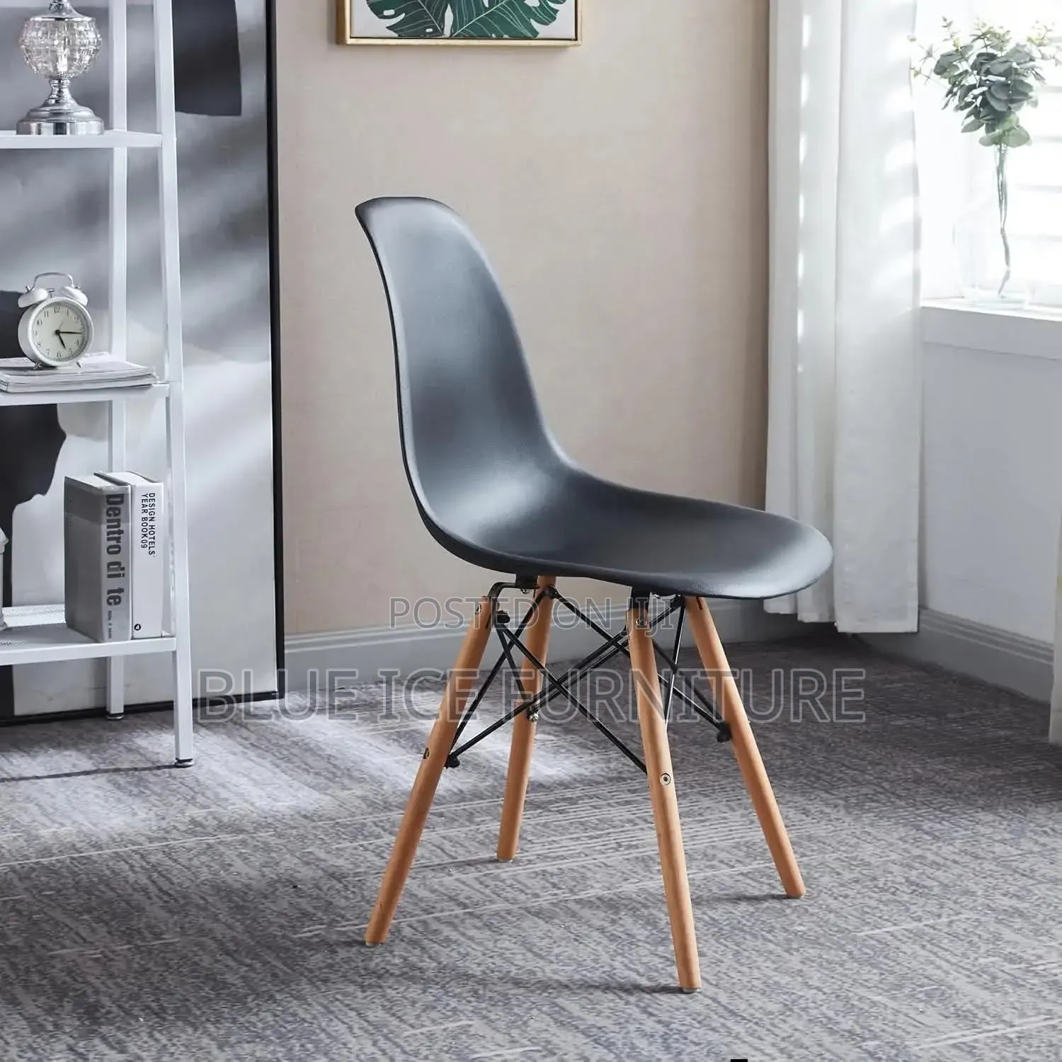 Eames Visitors Chair