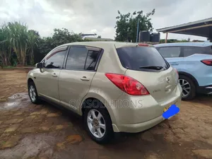 Nissan Tiida 2008 Silver
