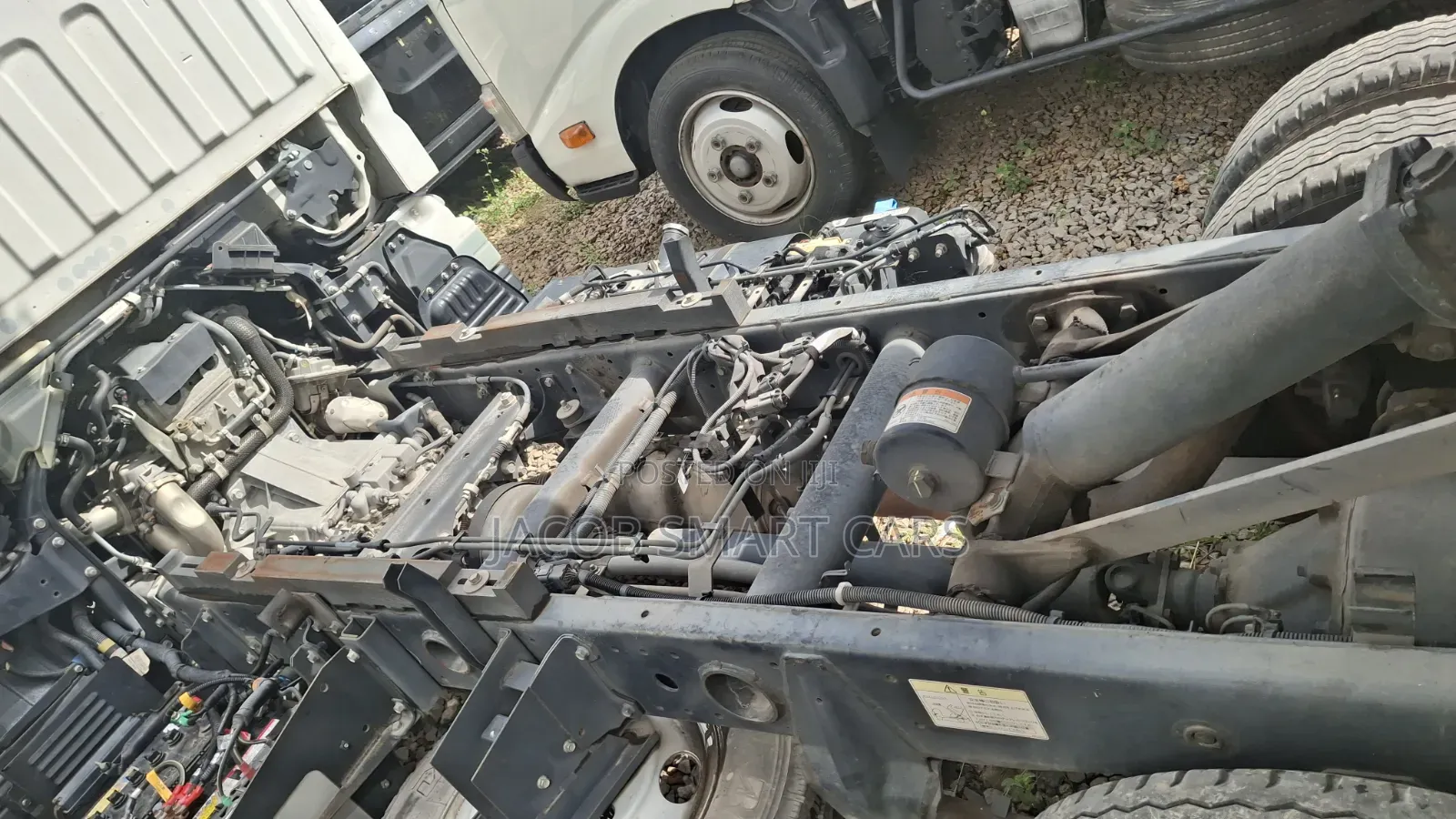 Mitsubishi Fuso 2018 White