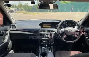 Mercedes-Benz C200 2012 White