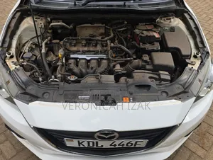 Mazda Axela 2015 White
