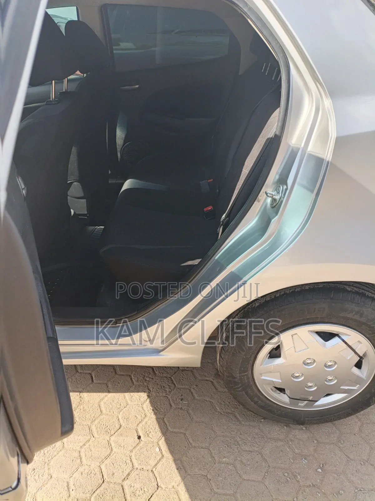 Mazda Demio 2012 Silver