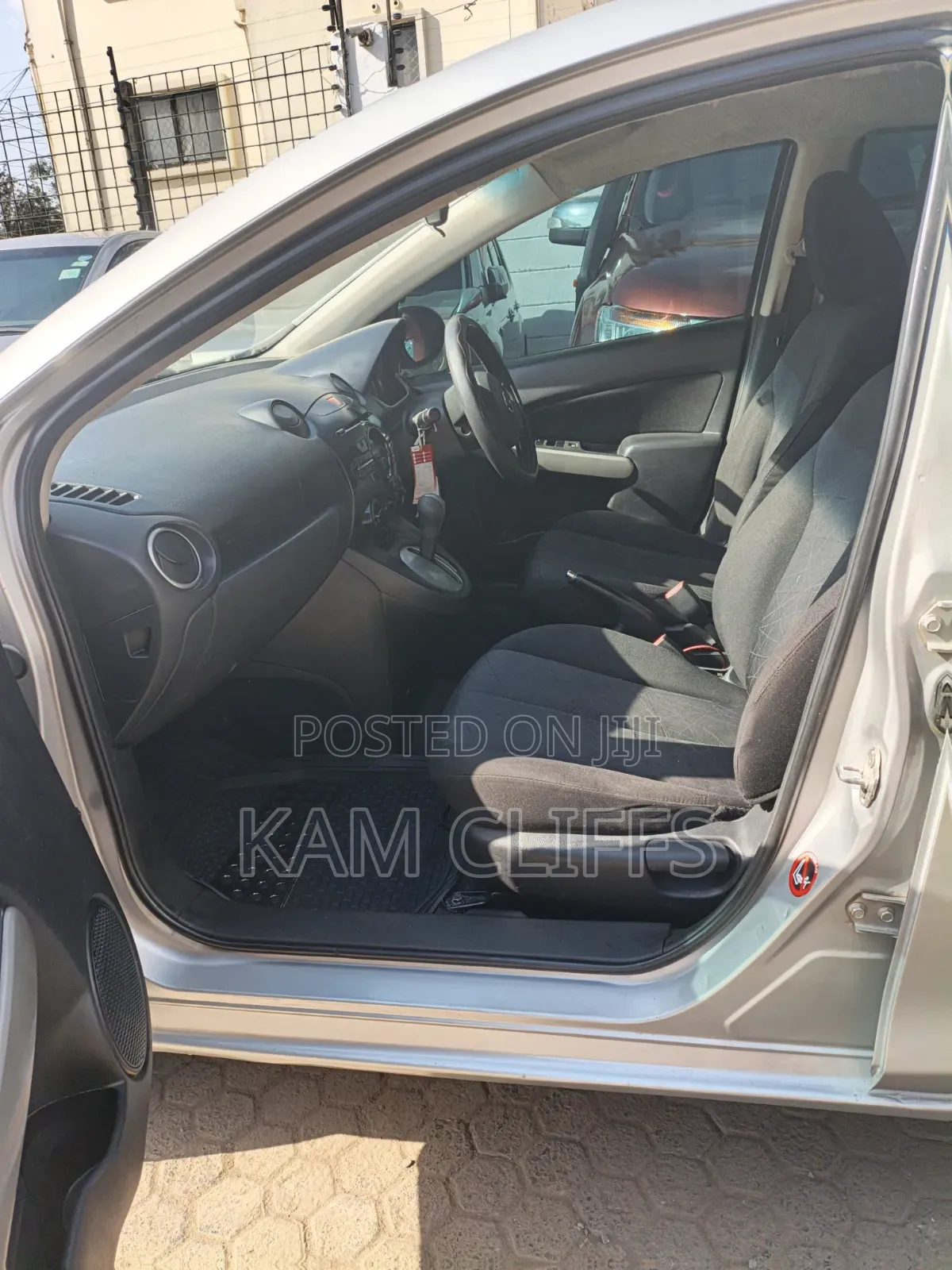 Mazda Demio 2012 Silver