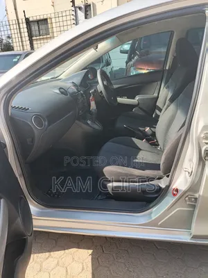 Mazda Demio 2012 Silver