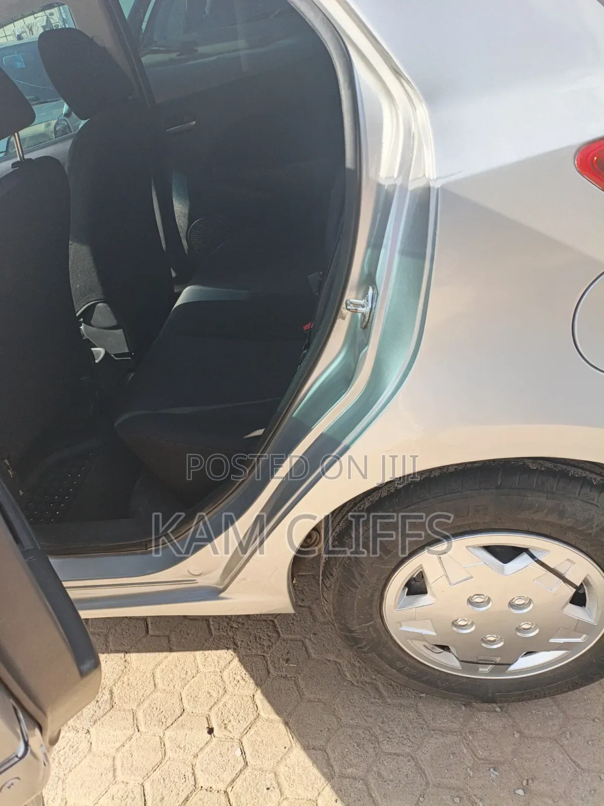 Mazda Demio 2012 Silver