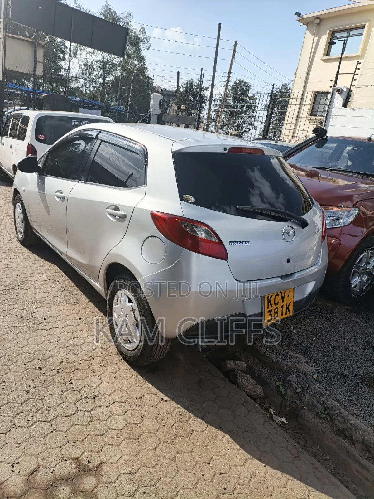 Mazda Demio 2012 Silver