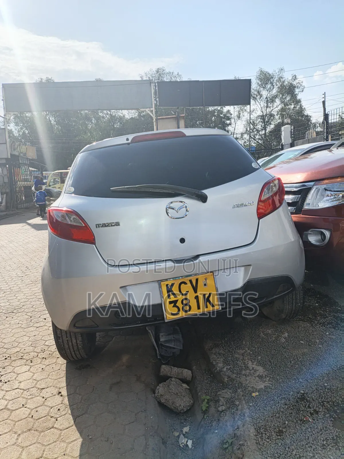 Mazda Demio 2012 Silver