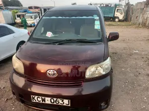 Toyota Porte 2012 Brown