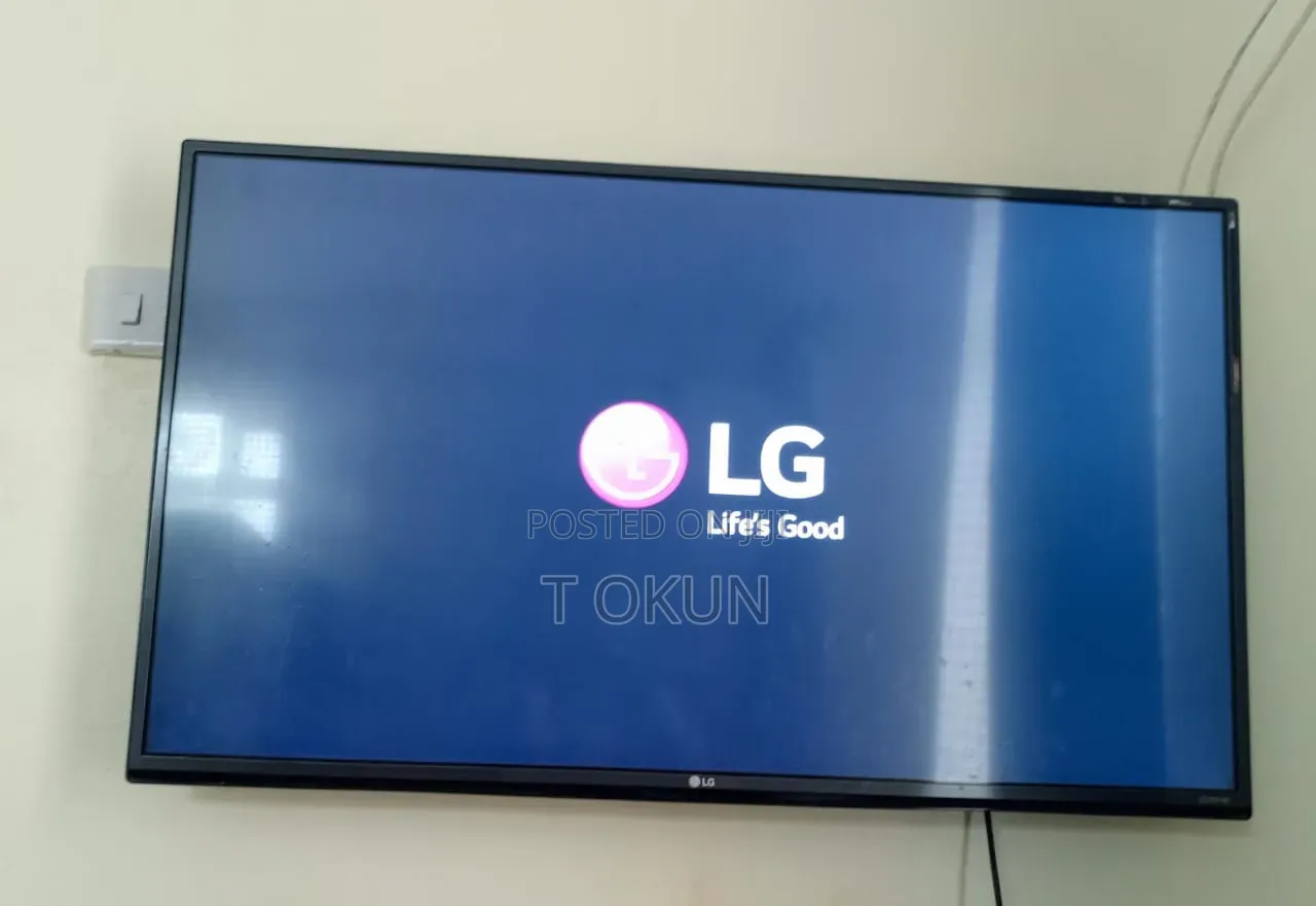 32 Inch LG TV