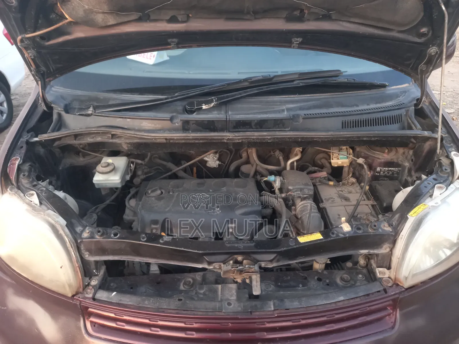 Toyota Porte 2012 Brown