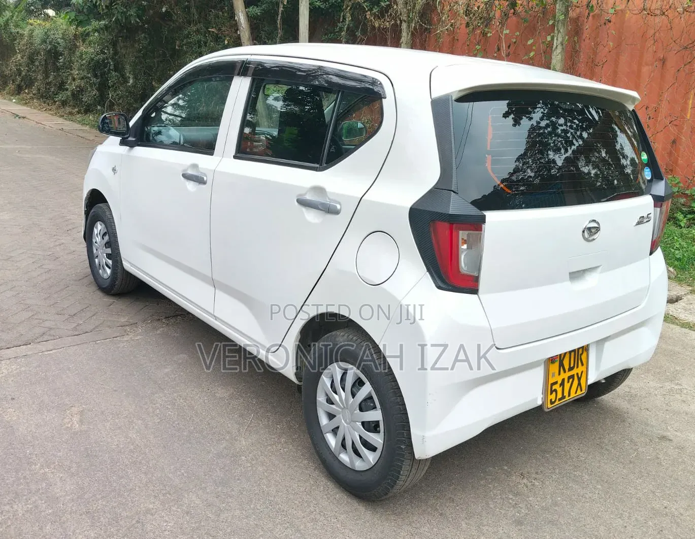 Daihatsu Mira 2017 White