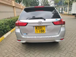 Toyota Corolla Fielder 2015 Silver