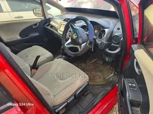 Honda Fit Automatic 2011 Red