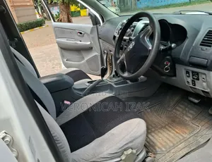 Toyota Hilux 2008 White