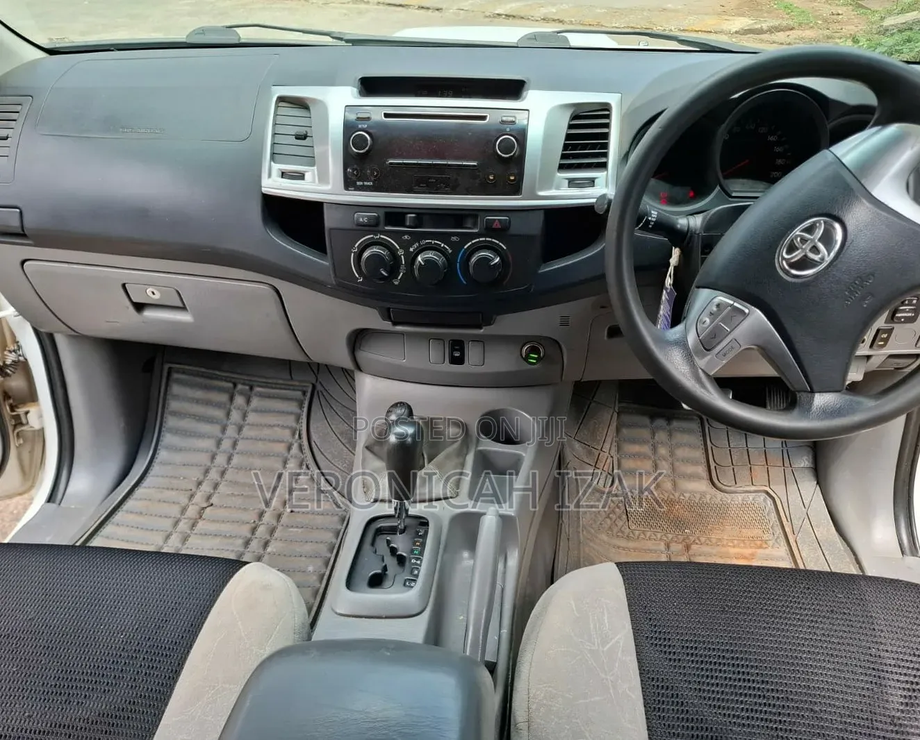 Toyota Hilux 2008 White