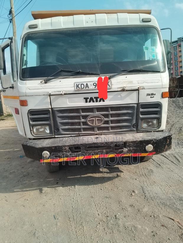 Tata Truck - thumbnail 3