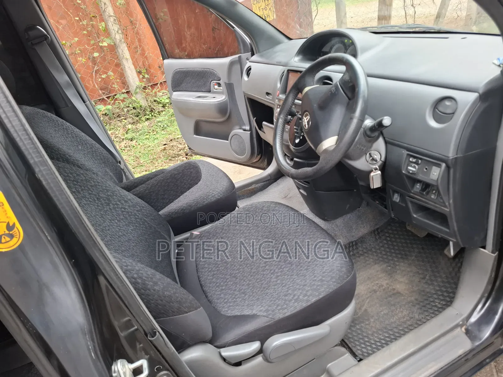 Toyota Sienta 2014 Black