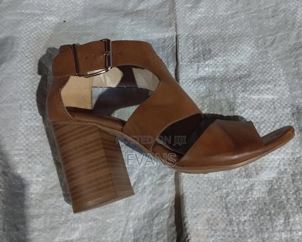 Strap Heel