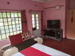 4 Bedroom Own Compound Airbnb For Partying Wedding Babyshower