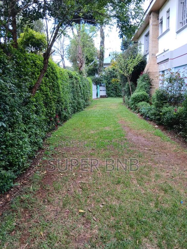 4 Bedroom Own Compound Airbnb For Partying Wedding Babyshower - thumbnail 11