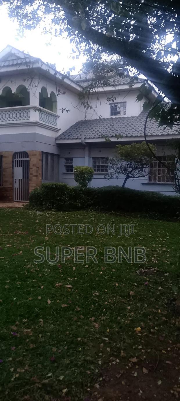 4 Bedroom Own Compound Airbnb For Partying Wedding Babyshower