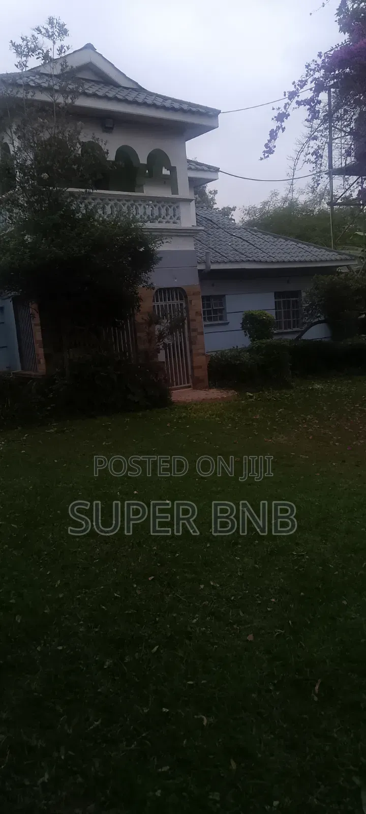 4 Bedroom Own Compound Airbnb For Partying Wedding Babyshower