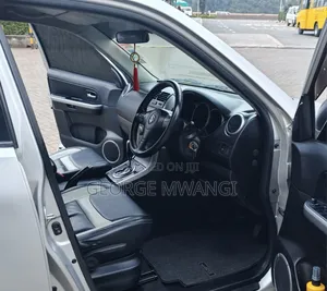 Suzuki Grand Vitara 2012 Gray