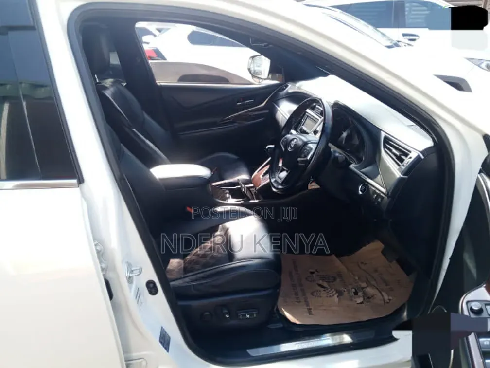 Toyota Harrier 2.0 2015 White