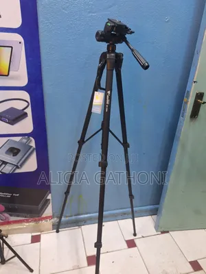 1.9mtrs Weifeng Wt 3560 Camera/Phone Stand