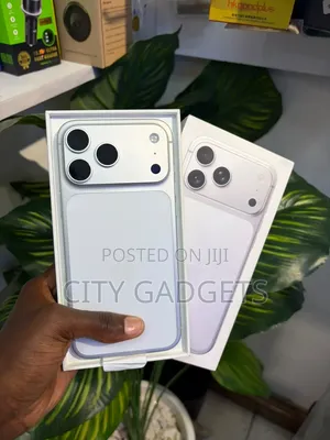 New Apple iPhone 17 Pro Max 256 GB Silver