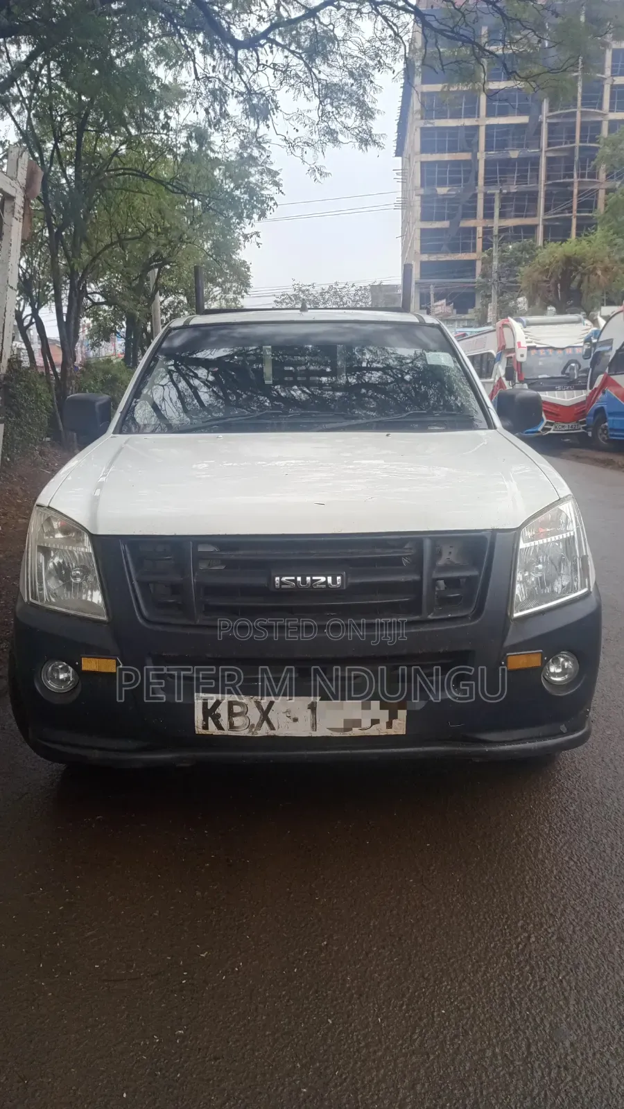 Isuzu D-MAX 2012 White