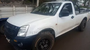 Isuzu D-MAX 2012 White