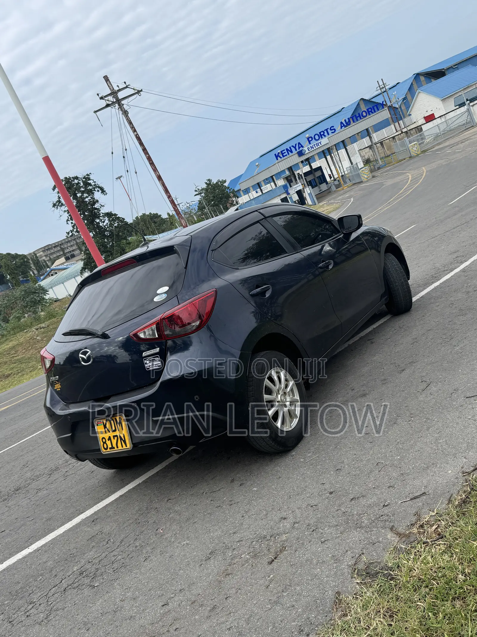 Mazda Demio 2016 Blue